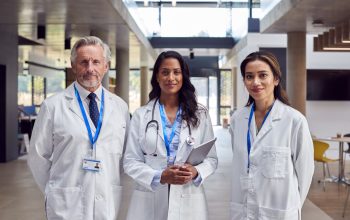 Jak ośrodki badań klinicznych wspierają badania nad lekami?